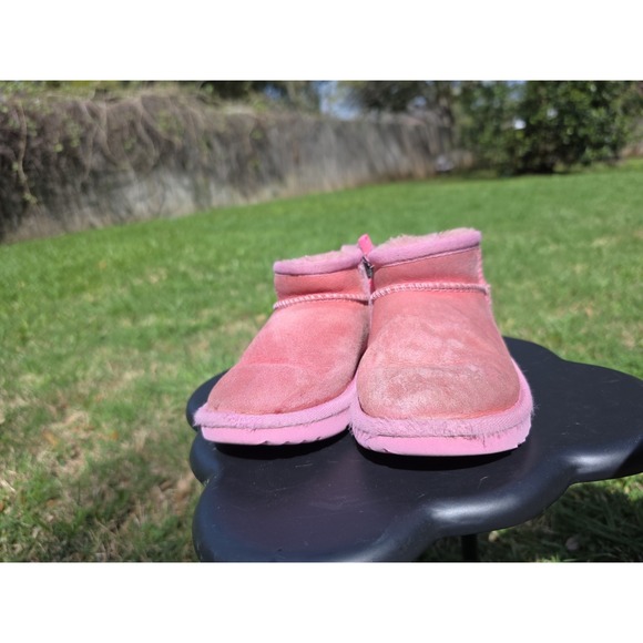 Ugg Kids Ultra Mini Sheepskin Boots Pink Sz 11 - Picture 2 of 9